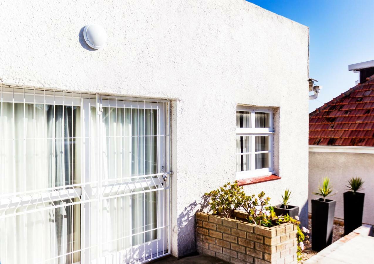 Kirknewton Hotel Port Elizabeth Exterior foto